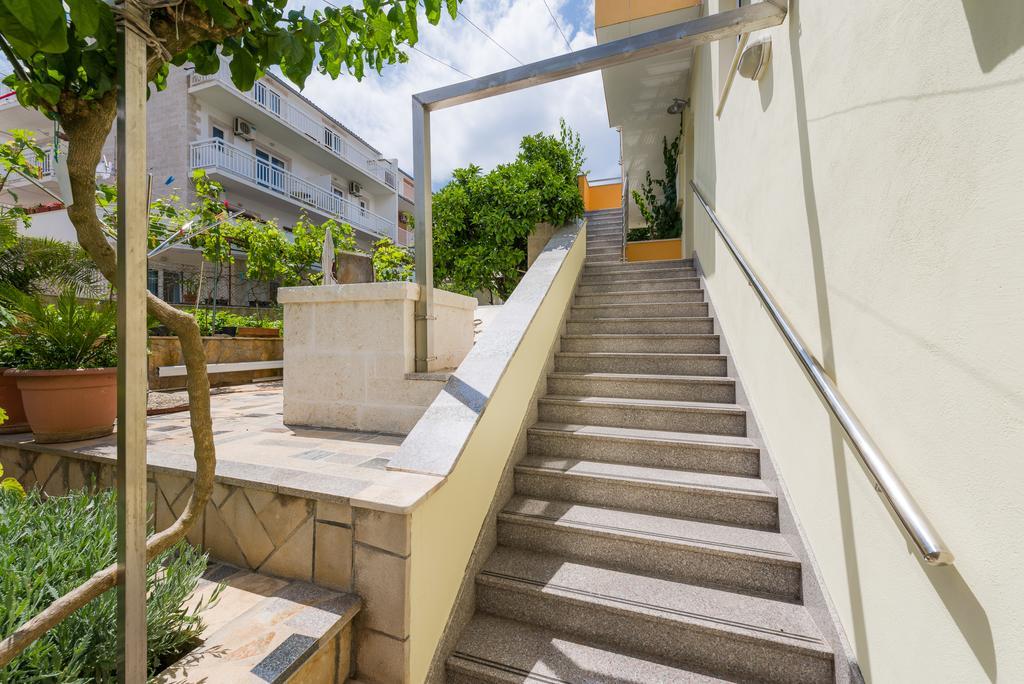 Apartments Komazin Hvar Town Buitenkant foto